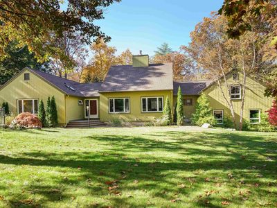 40 Carriage Lane, Bedford, NH, 03110
