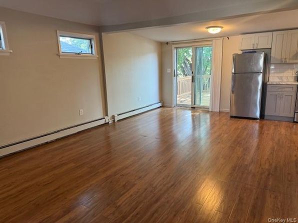 124 Noel Rd