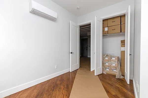 Rented by Nooklyn NYC LLC | media 56