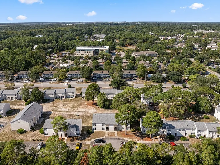 New Hanover Village Apartments — Photo 21