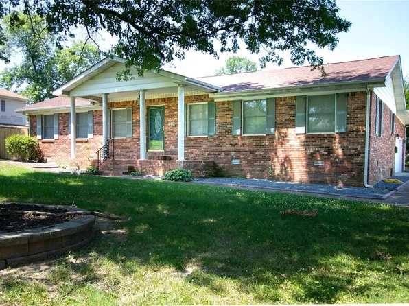 802 S One Mile Rd, Dexter, MO 63841