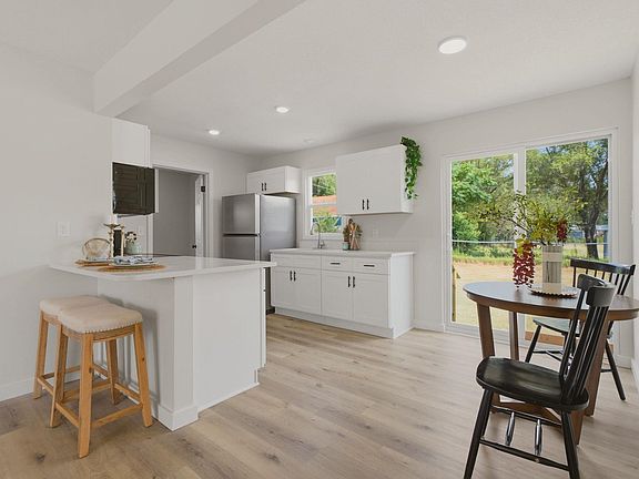 5th image of 1644 E Georgia Ave