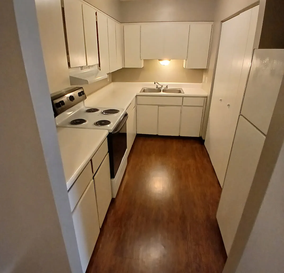 Long Meadow Apartments - C-15 — Photo 1
