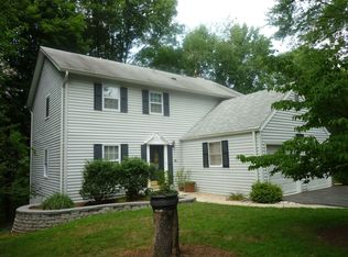 12212 Pawnee Dr, Gaithersburg, MD 20878