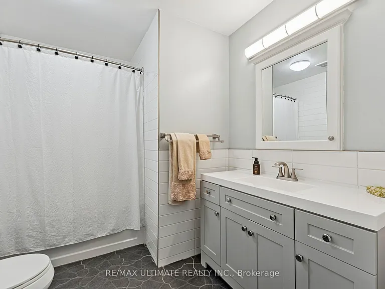 35 Algonquin Blvd #MAIN — Photo 15