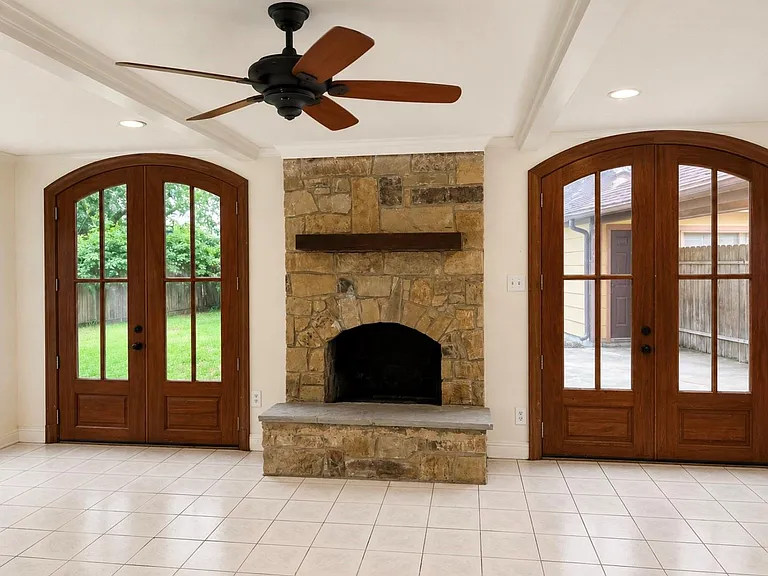 6918 Marisol Dr — Photo 3