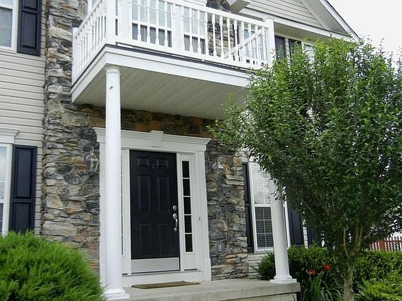 3rd image of 122 Appomattox Ln