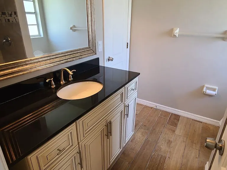 816 Brimfield Ct — Photo 39