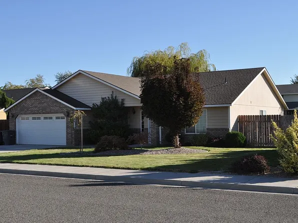 4513 S Dayton Ct, Kennewick, WA 99337