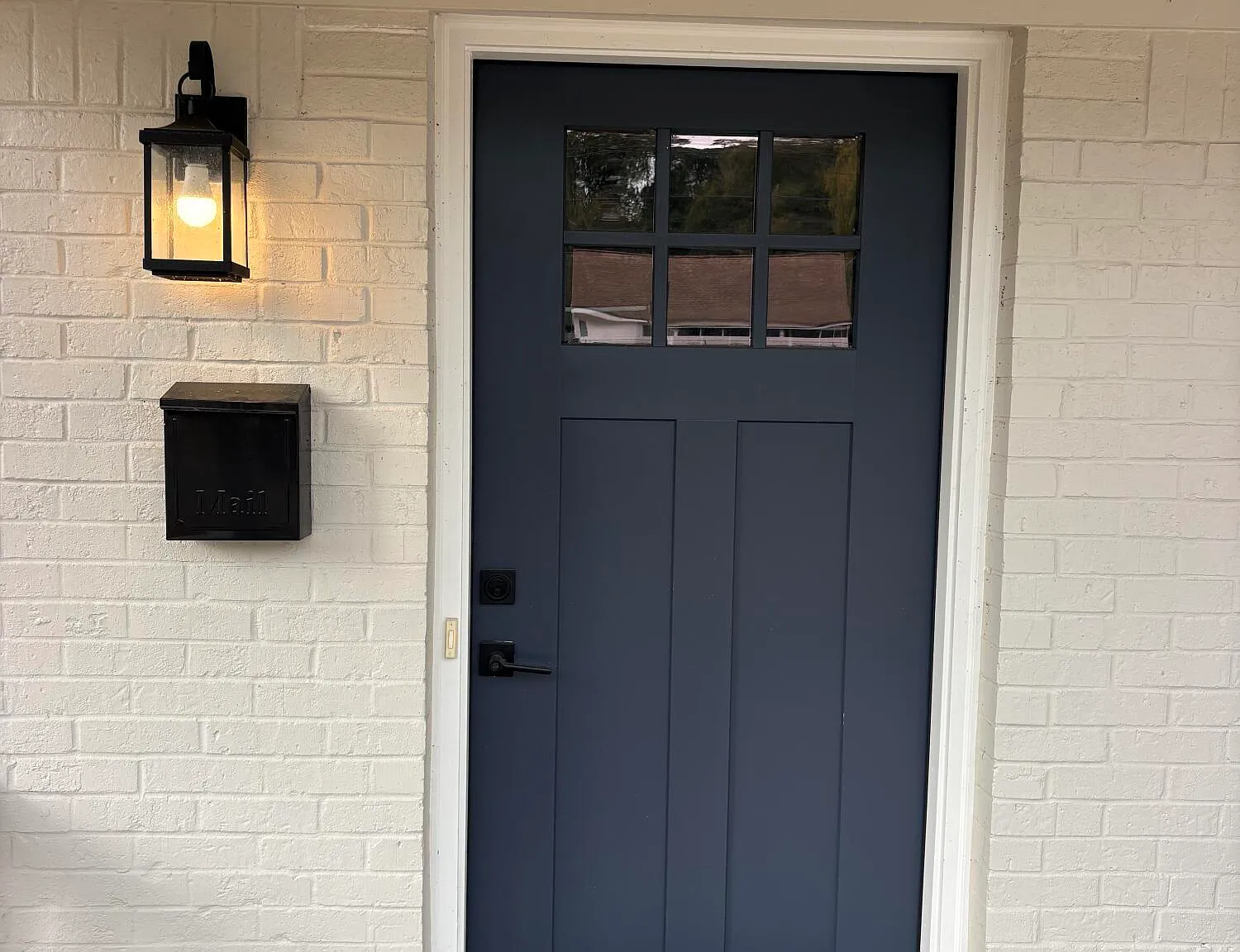3 bed, 1.5 bath, 1233 sqft, $1,800 — Photo 3