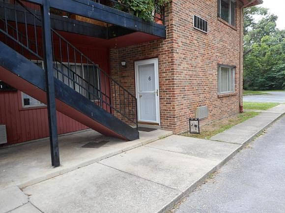 1st image of 361 Belmont Dr APT 6