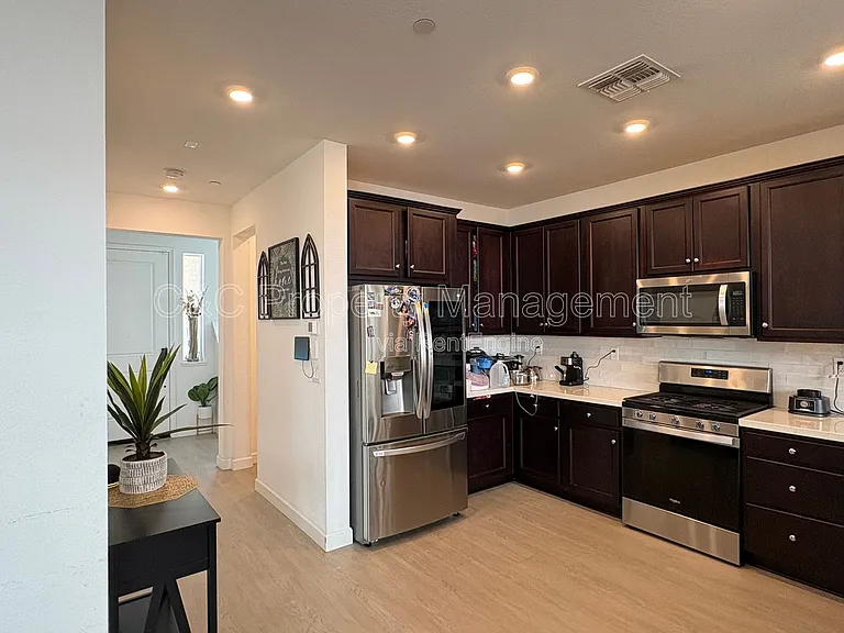 1948 Orfanos Ranch Dr — Photo 3