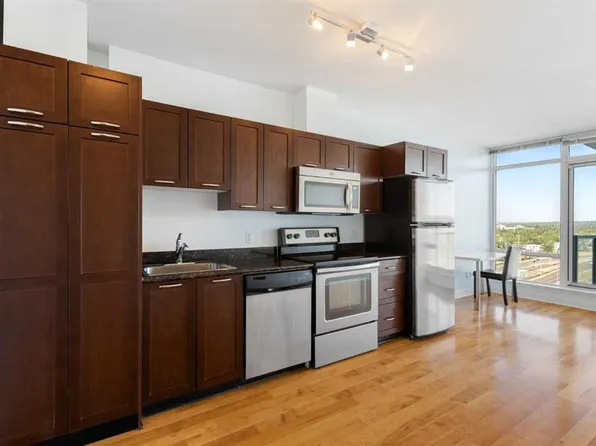 3830 E Brentwood Rd NW #1310, Calgary, AB T2L 2J9