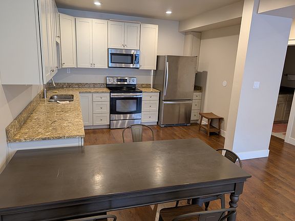 Full kitchen with all new appliances.