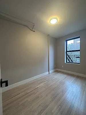 Rented by Peter R. Hungerford, LREB | media 14