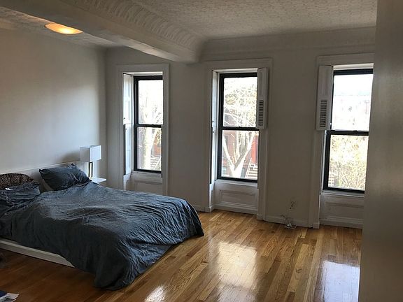 4th image of 739 Quincy St APT 3