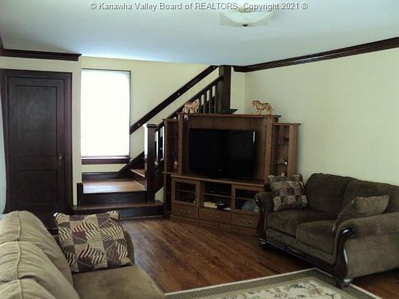 3rd image of 2809 Noyes Ave SE
