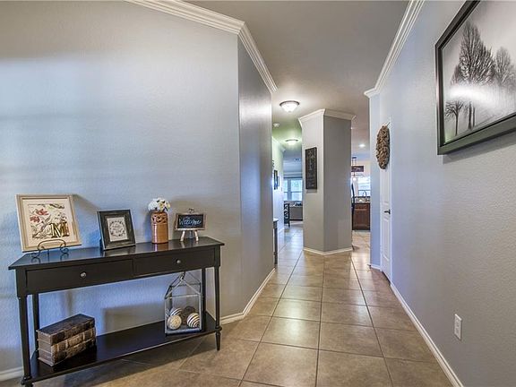 5th image of 816 Baltusrol Dr