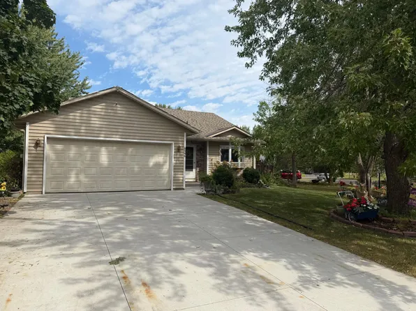 6546 Upper 22nd St N, Oakdale, MN 55128