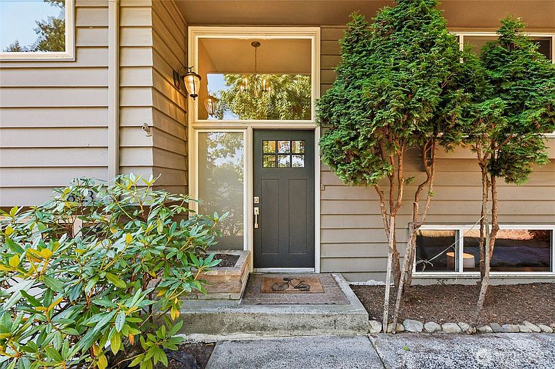 2nd image of 1853 N 200th Street