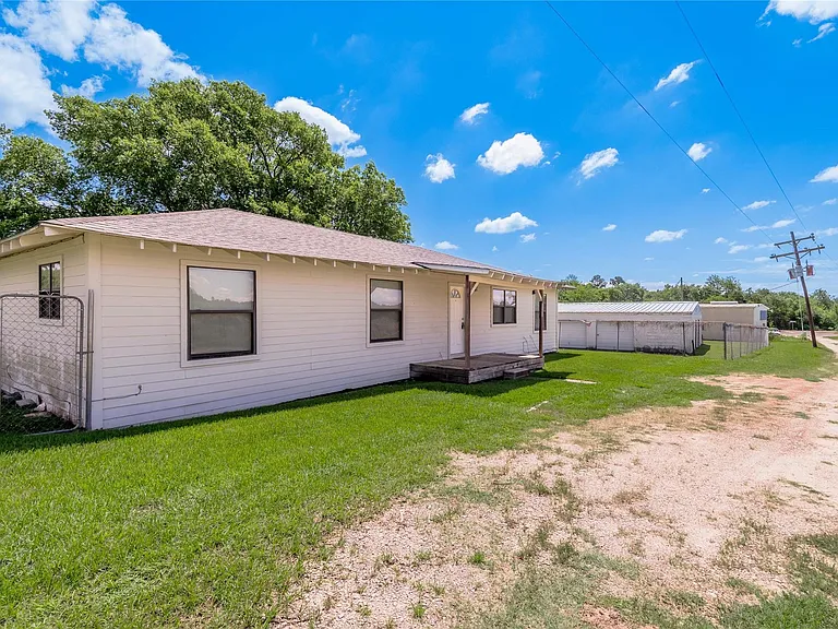 2303 State Highway 19 #C — Photo 28