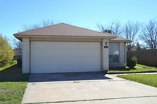 2308 Tracey Ann Ln Photo 1