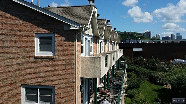 1st image of 11 Grand Cove Way #11