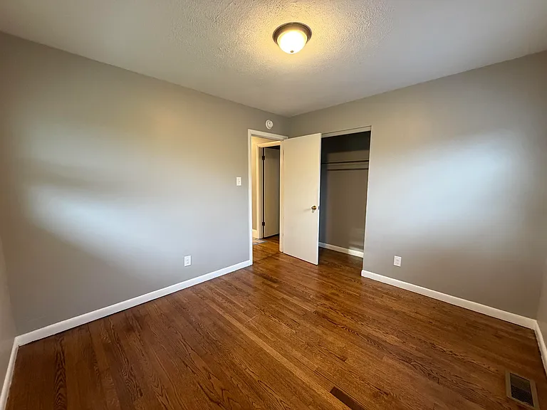 1618 Auburn Dr — Photo 10