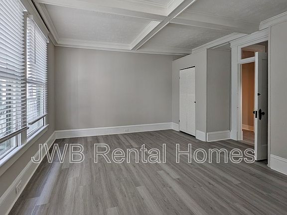 3rd image of 2749 Vernon Ter #3
