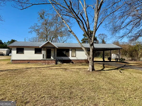 546 Peach Rd, Byron, GA 31008