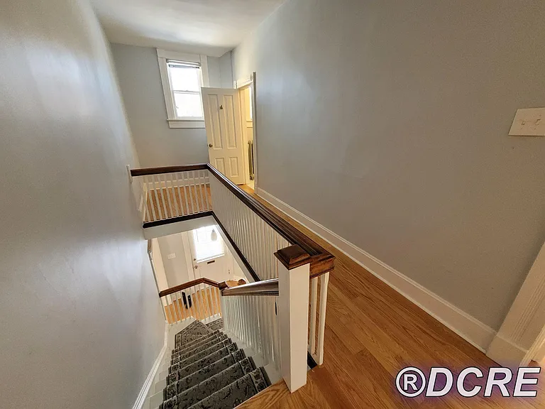 822 Michigan Ave — Photo 12