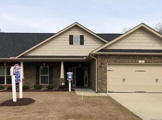33 Parkside Dr, Lillington, NC 27546