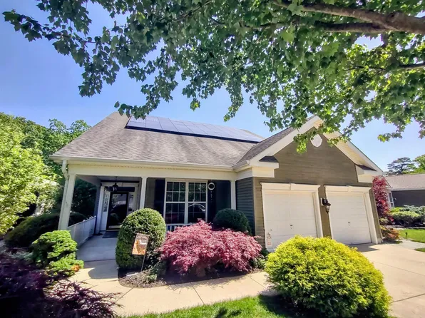 665 Cypress Point Dr, Egg Harbor, NJ 08215