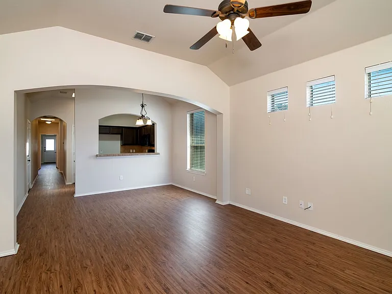 366 Schirra Ct — Photo 7