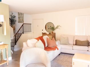 303 Atlas Dr APT 4, Hercules, CA 94547