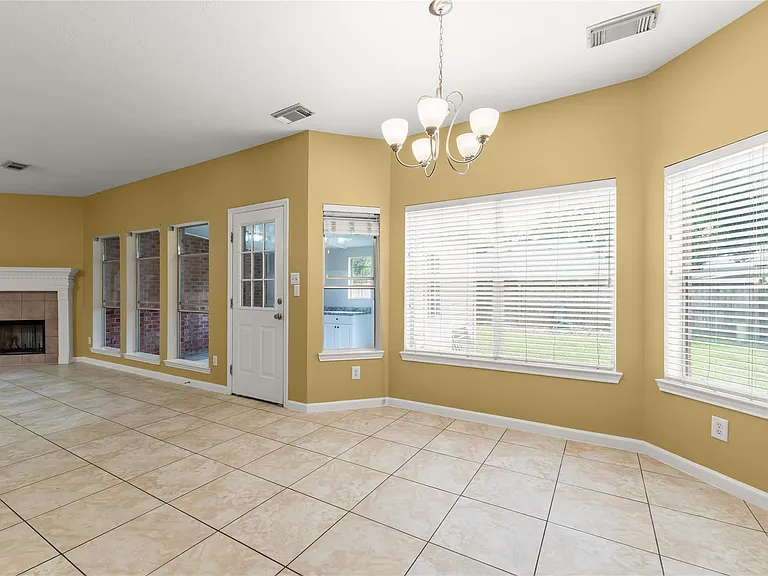 4111 Surreydon Dr — Photo 17