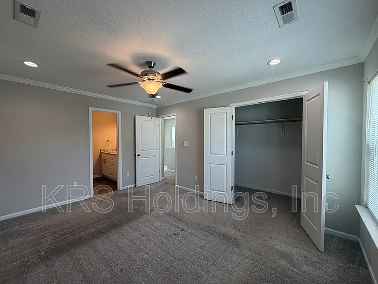 125 Charlotte Ave — Photo 8