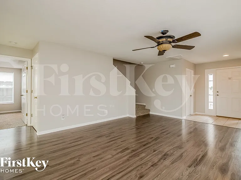 11135 Lakeside Vista Dr — Photo 4