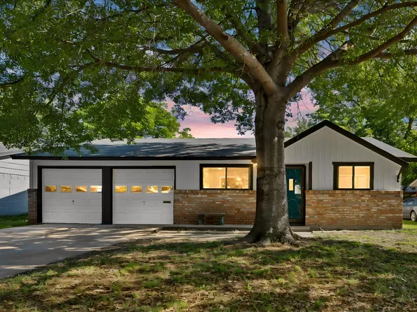 3205 McCollum St, Irving, TX 75061