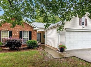 1028 Morning Glory Dr, Charlotte, NC 28262
