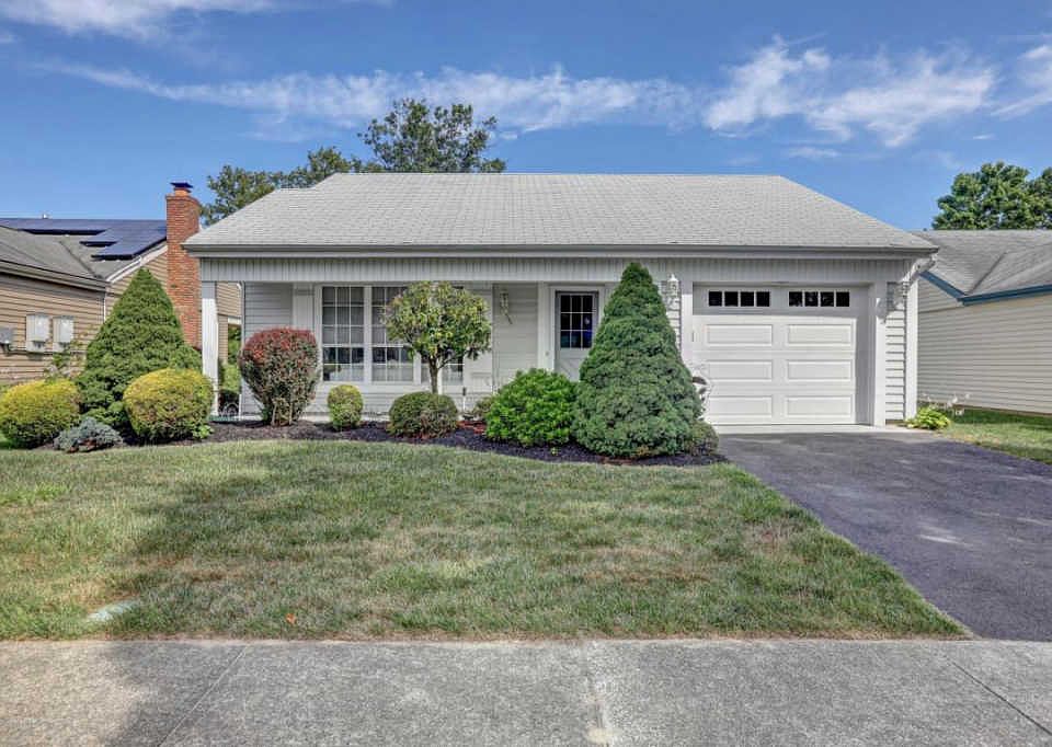 1st image of 104 Buckingham Dr