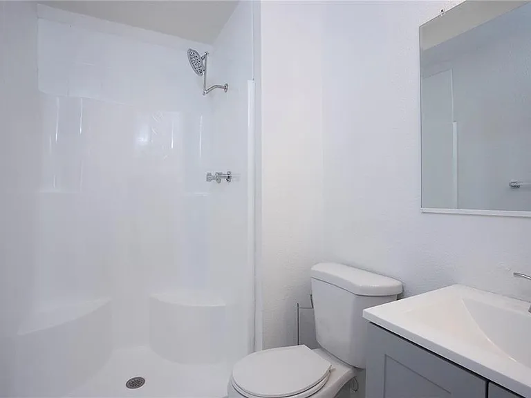 5684 Campus Dr — Photo 15