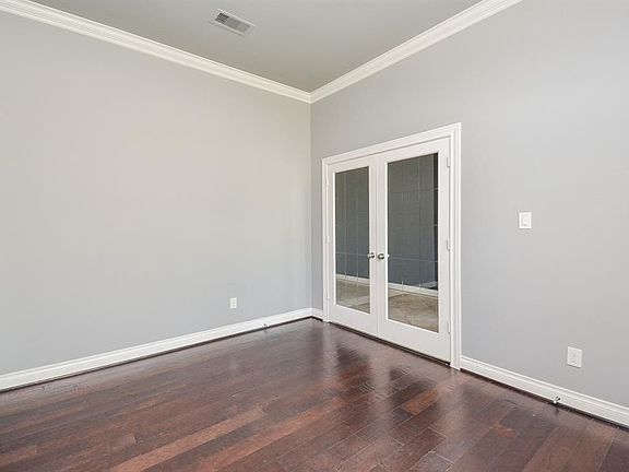 4th image of 28803 Davenport Dr