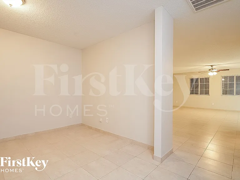 5701 Yachtsman Ct — Photo 6
