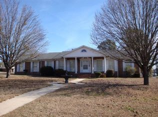 102 Elizabeth St, Rockingham, NC 28379