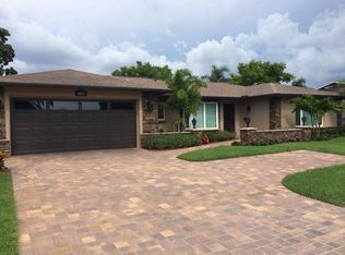 6533 Augusta Blvd, Seminole, FL 33777