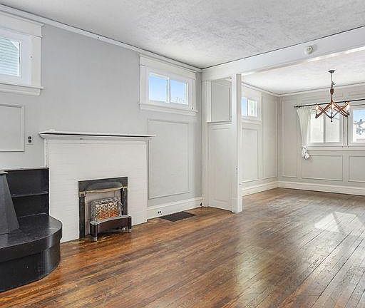 3rd image of 1436 Wealthy St SE #B
