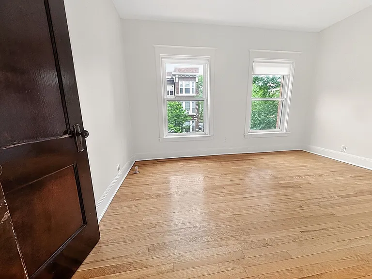 1302 W Rosemont Ave #2 — Photo 15