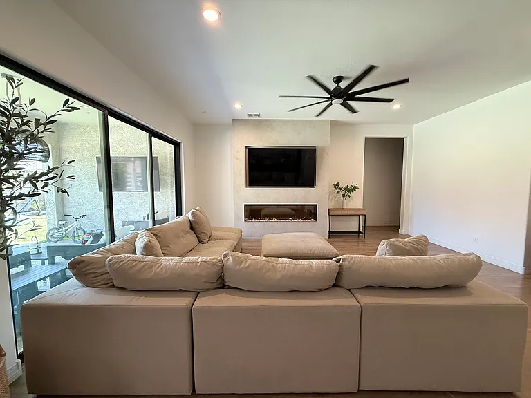 11616 W Andrew Ln — Photo 3