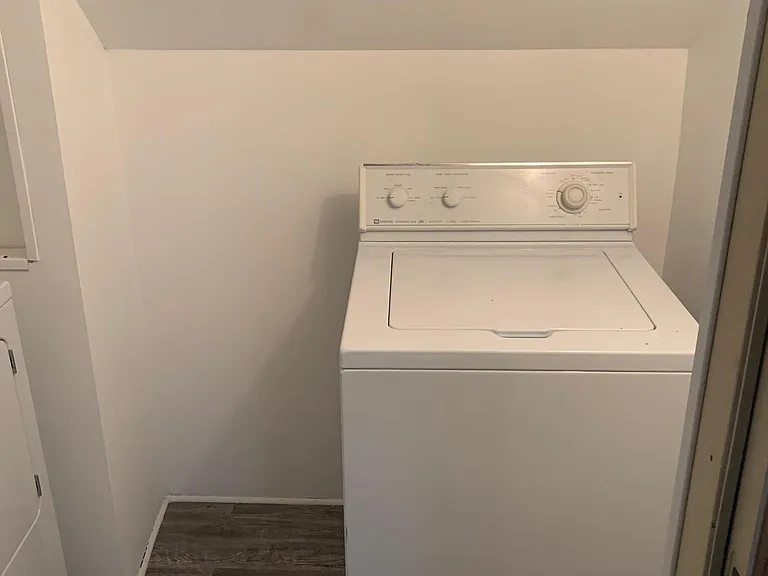 3432 S Logan Ave #UPPER — Photo 11